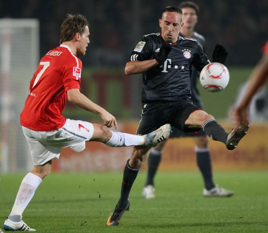 驱动经济发 驱动经济发